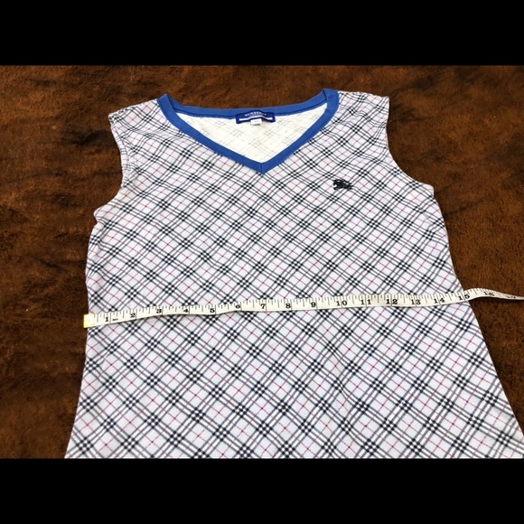 Authentic Burberry T-Shirt - Picture 10 of 14